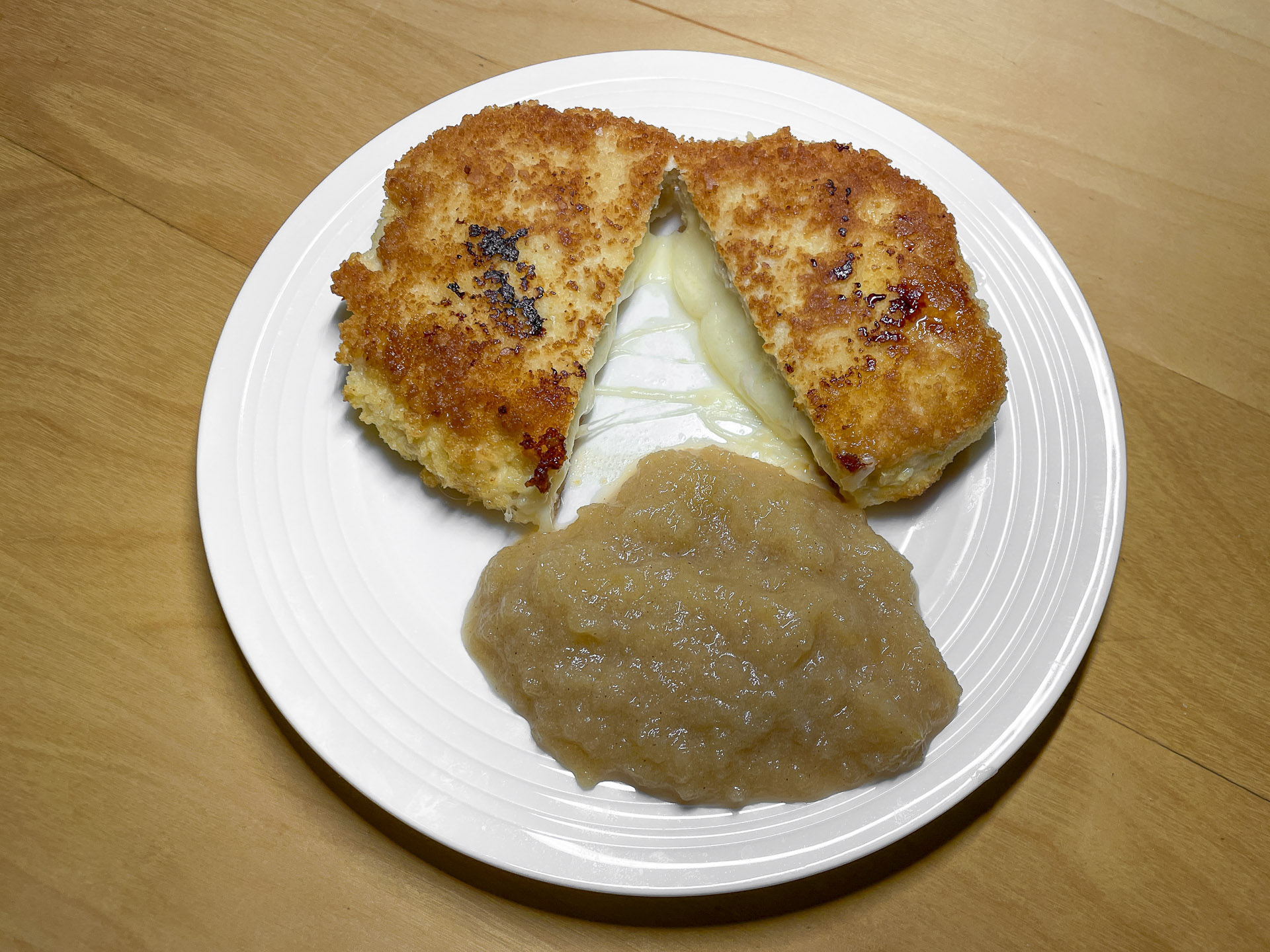 Provolone Chicken Patty w/Apple Sauce