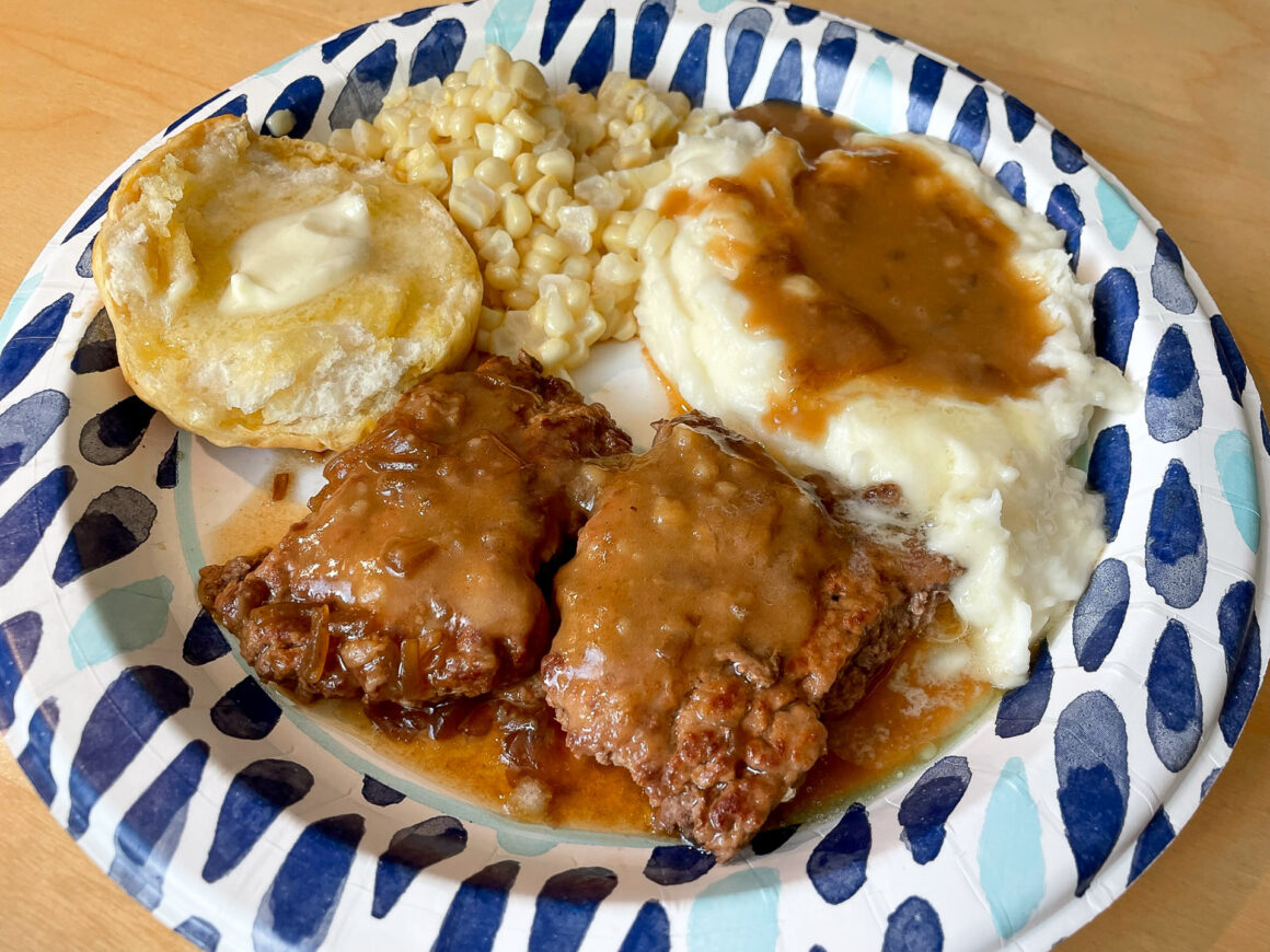 Cube Steak w/Onion Gravy