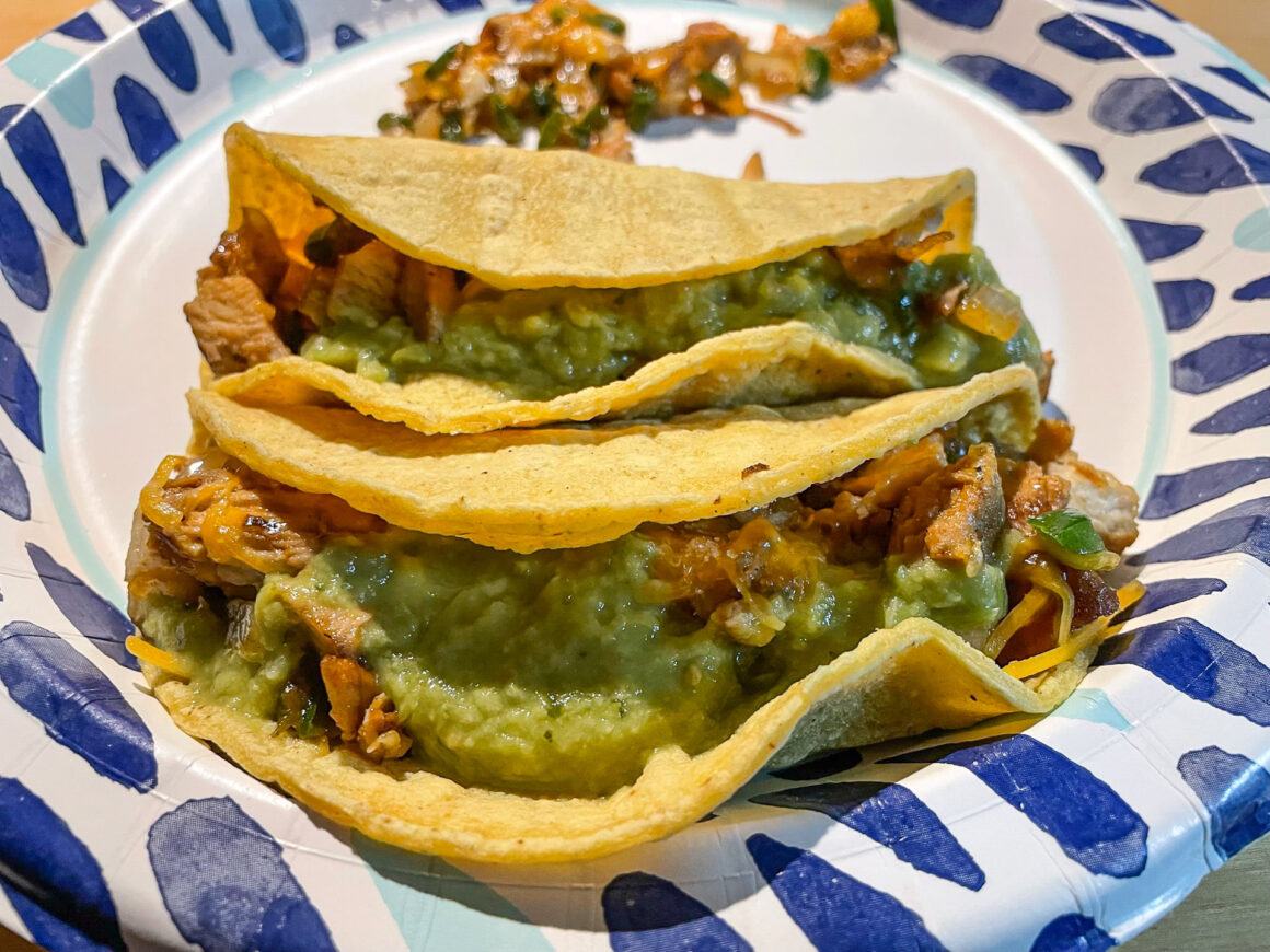 Chicken & Guacamole Soft Tacos