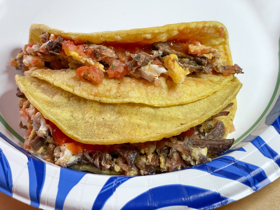 Tacos Machaca con Huevos