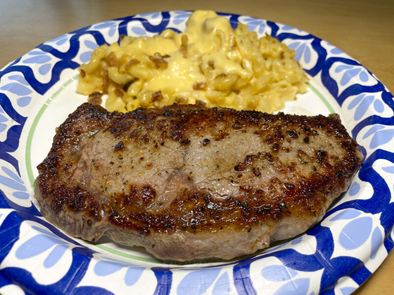 Rib Eye w/Mac & Cheese