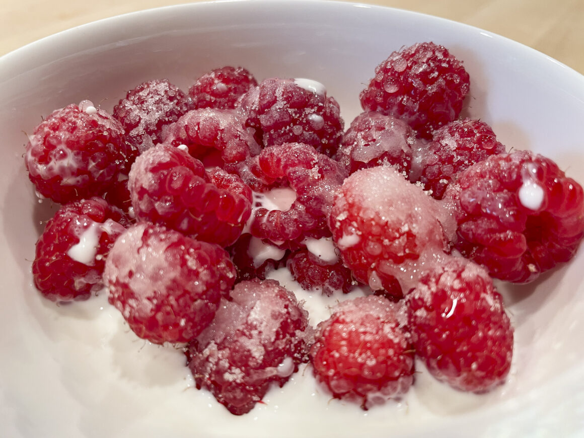 Sugared Raspberries in Cream