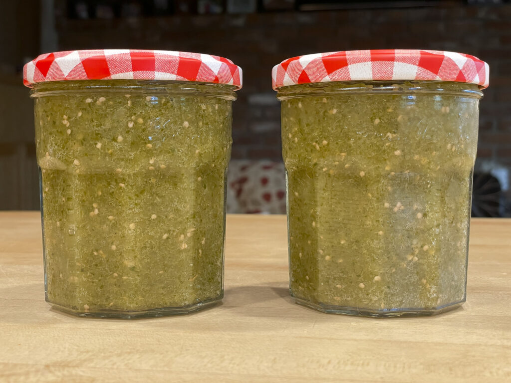 Dos Frascos de Salsa Picante de Jalapeño