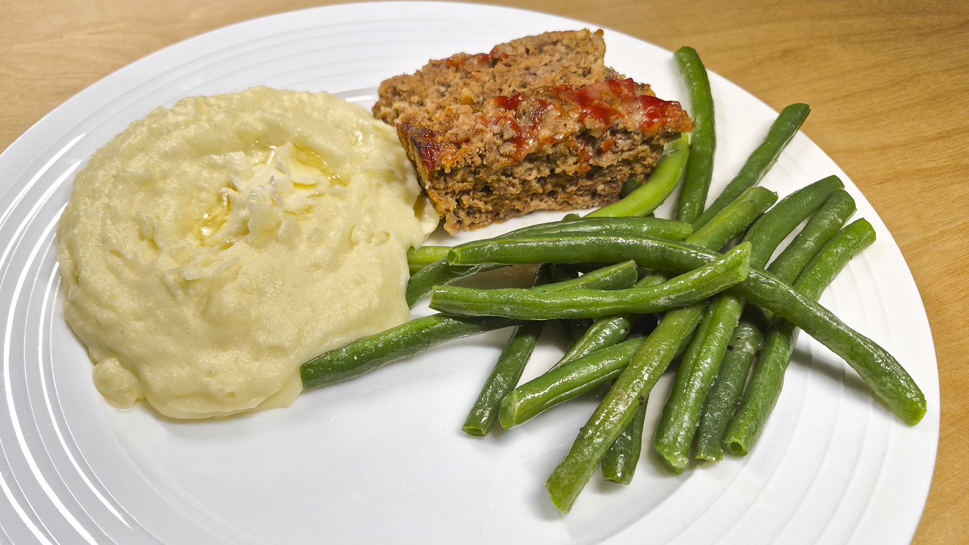 Meatloaf, Mashed Potatoes, Green Beans
