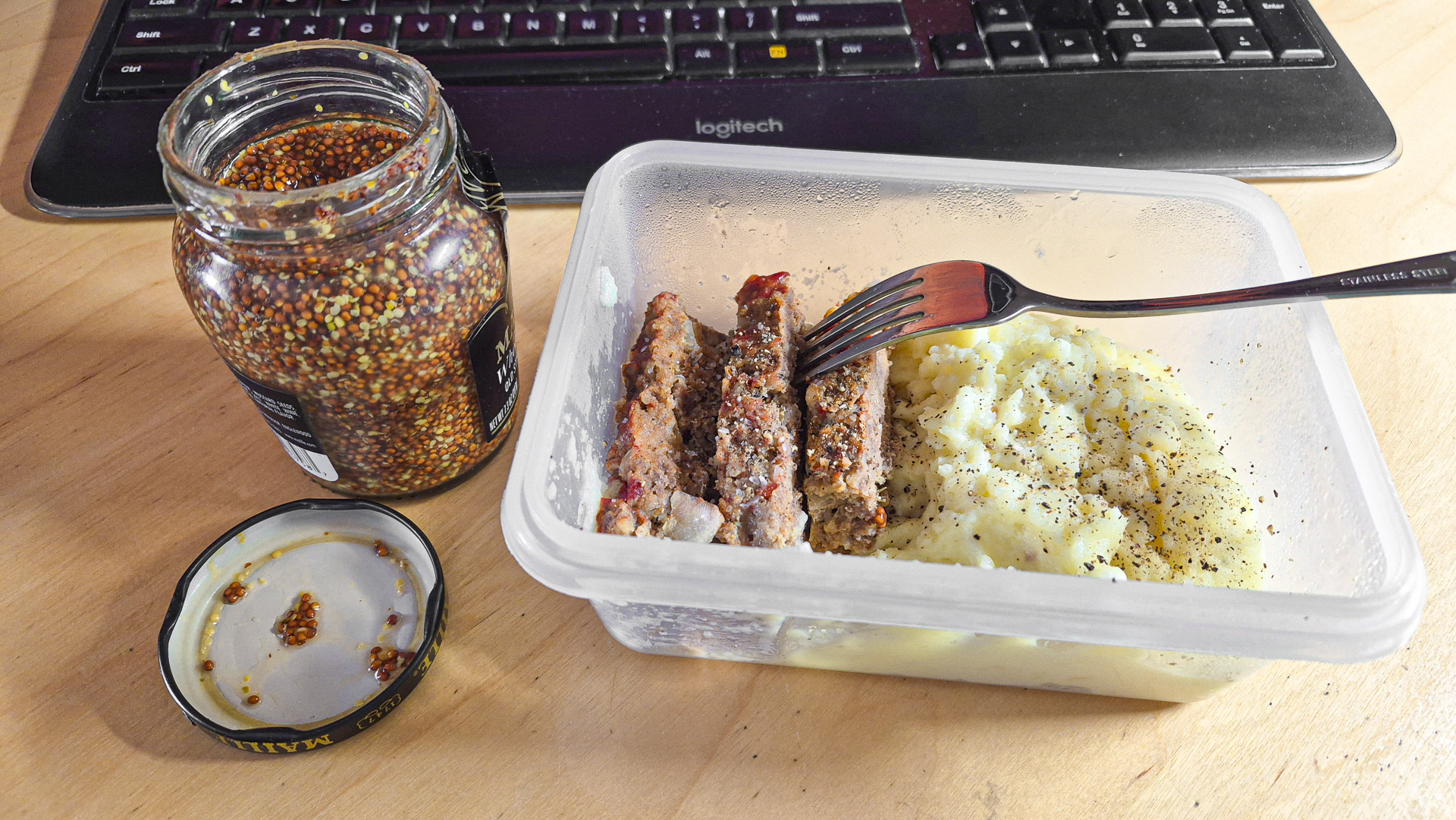 Meatloaf & Mashed Potatoes